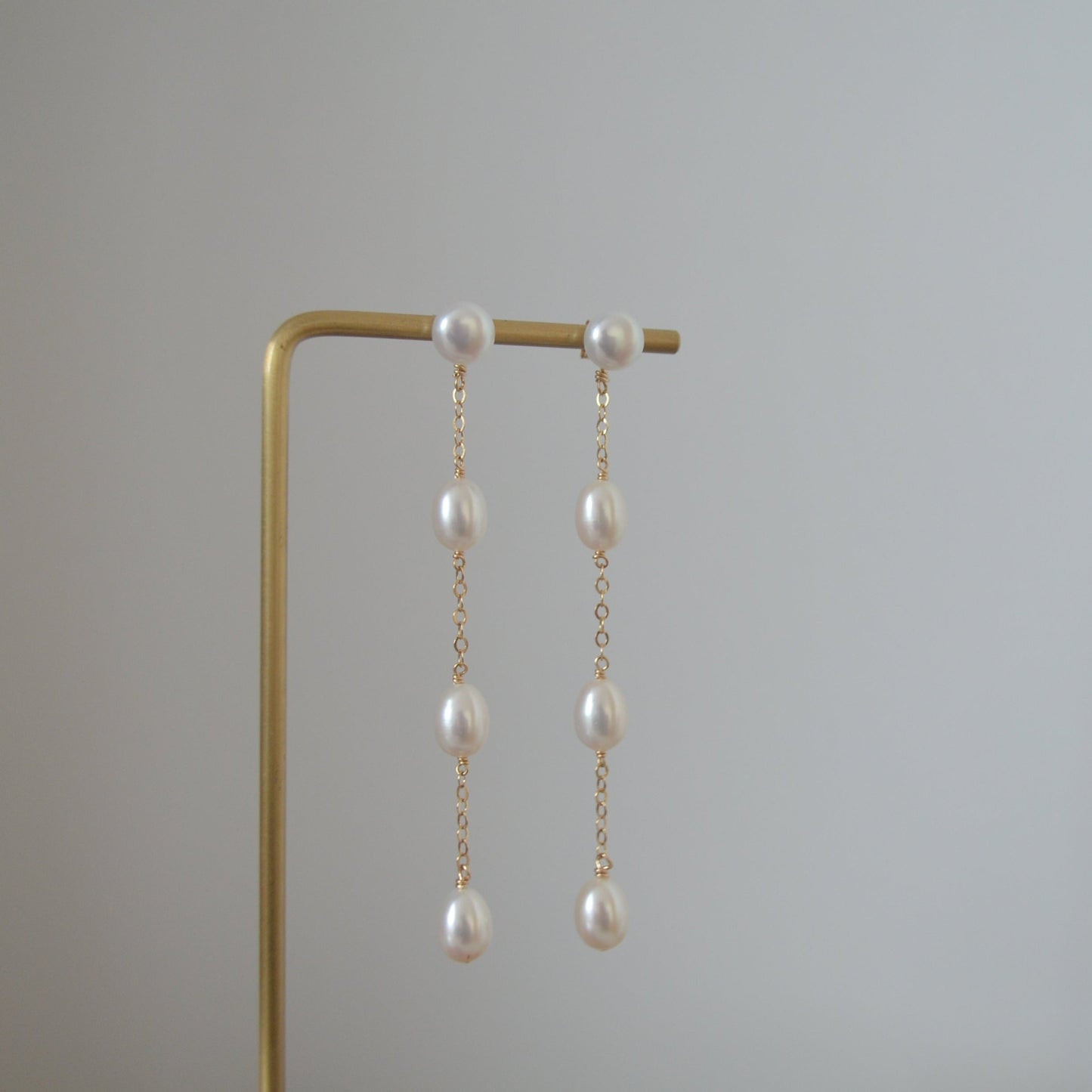 Lydia trio pearls dangle earrings
