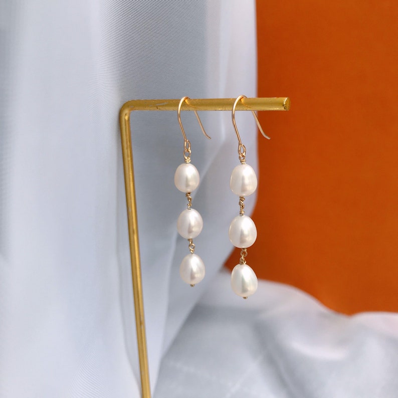 Elizabeth Trio Pearl Drop Earrings