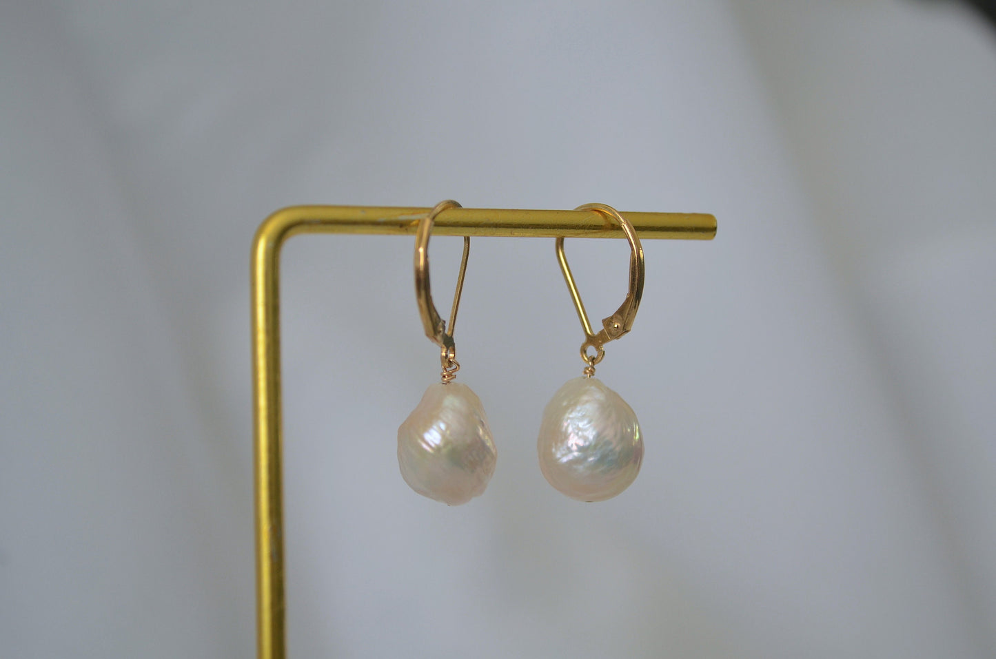 Candice Single Kasumi Pearl Earrings
