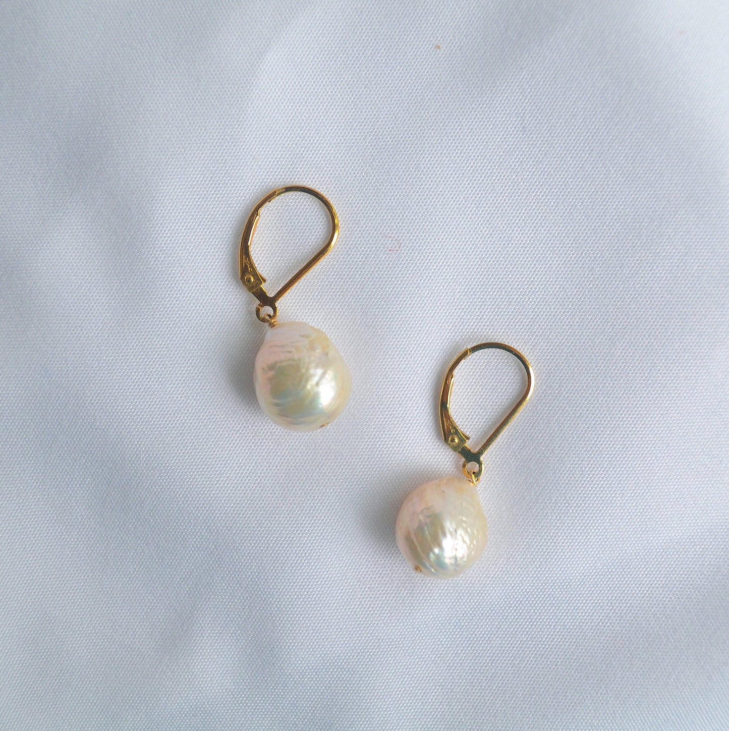 Candice Single Kasumi Pearl Earrings