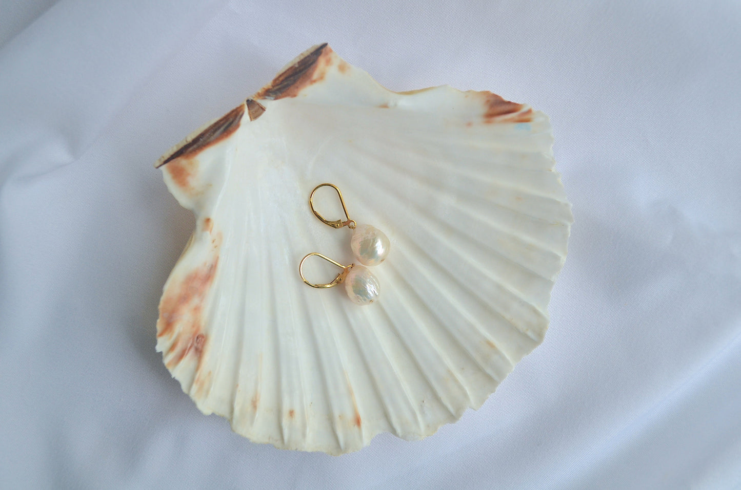 Candice Single Kasumi Pearl Earrings