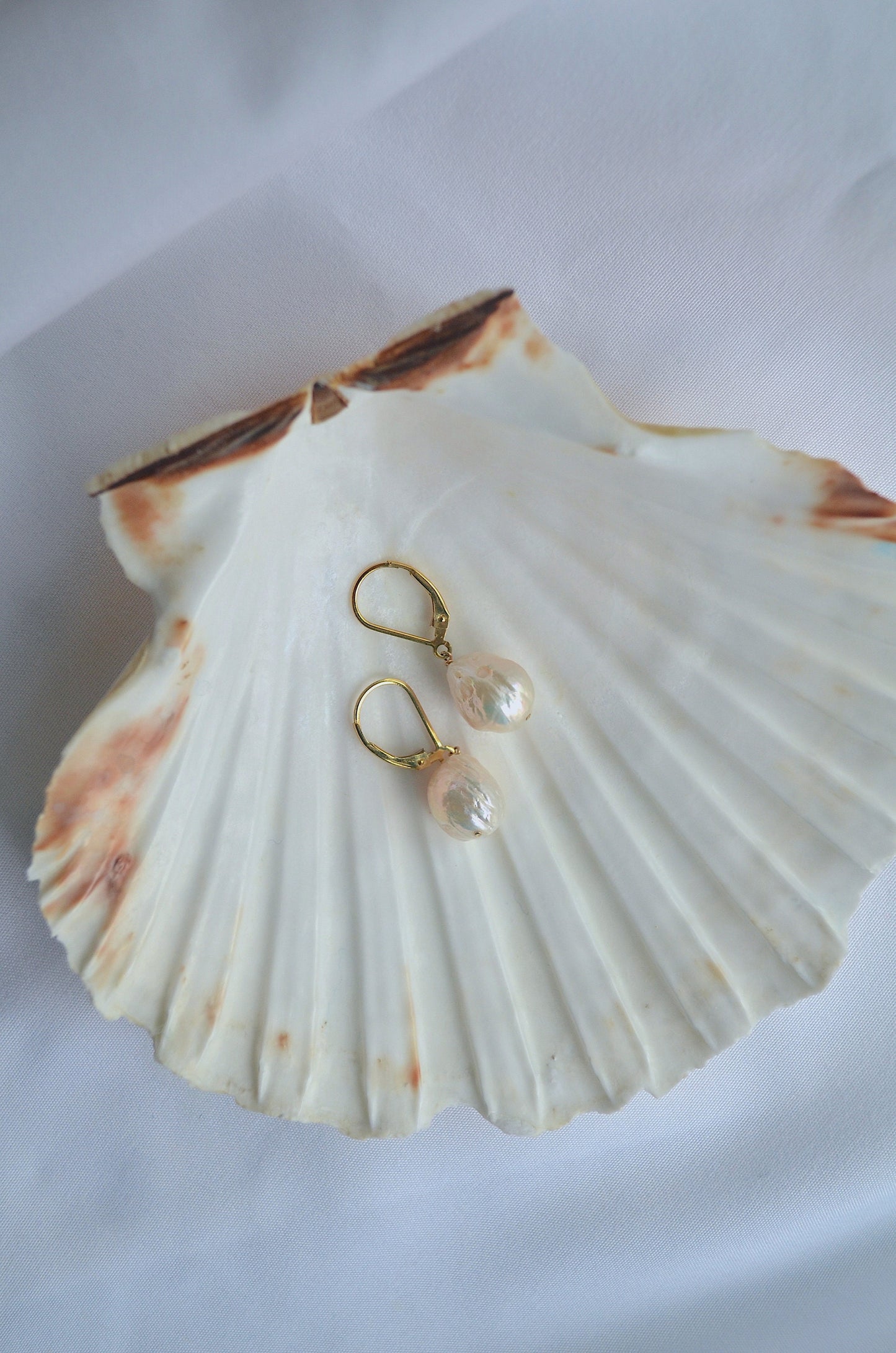 Candice Single Kasumi Pearl Earrings