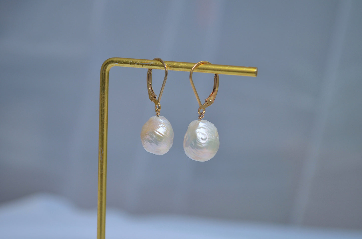 Candice Single Kasumi Pearl Earrings