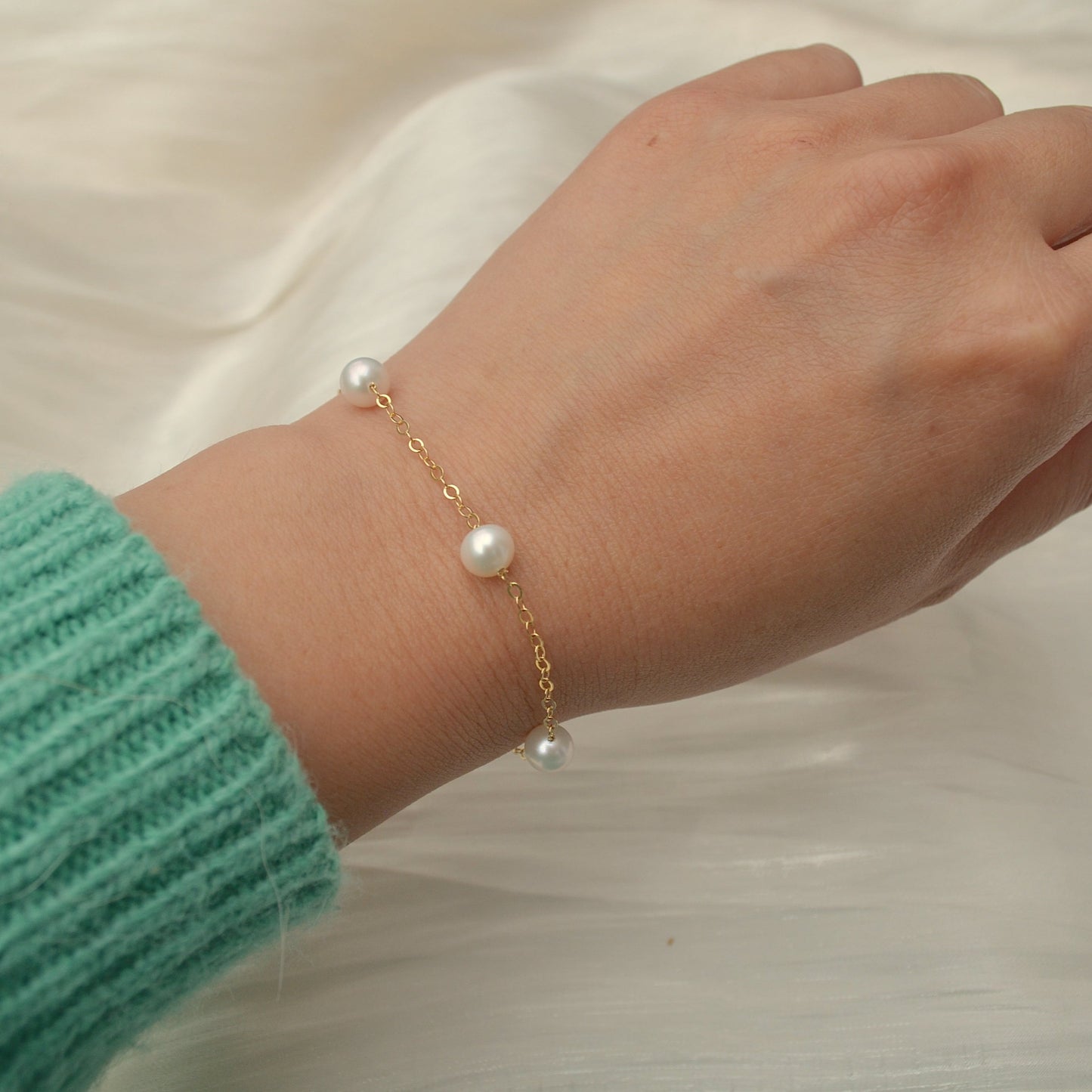 Iris-Pearl satellite bracelet