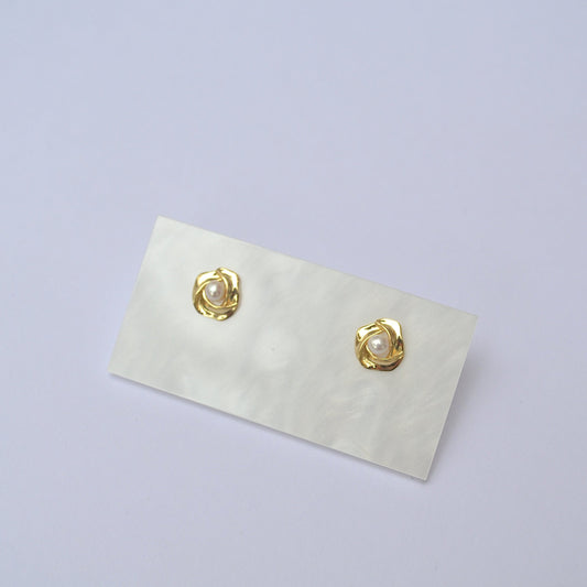 Rosie Pearl Stud Earrings