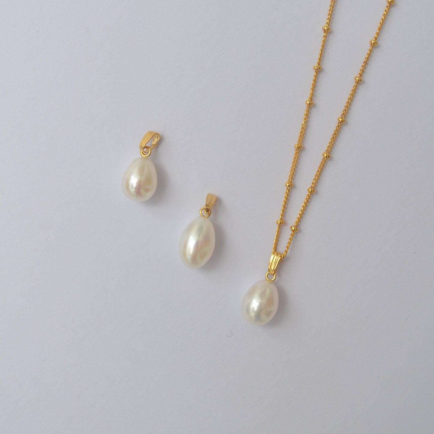 Oval Pearl Pendant