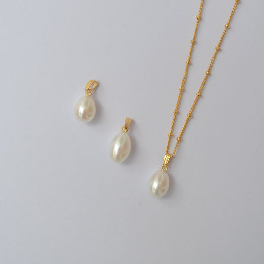 Oval Pearl Pendant