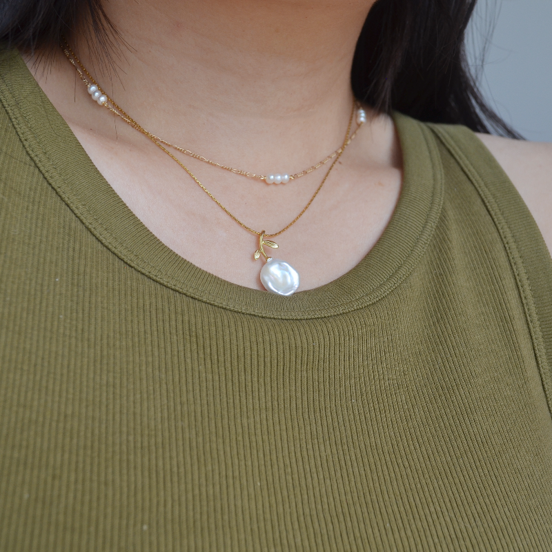 Petal Pearl Pendant