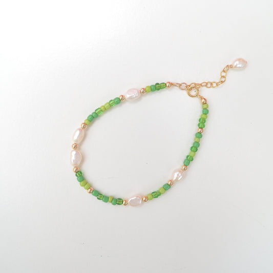 Delicate Beads and Pearl Bracelet