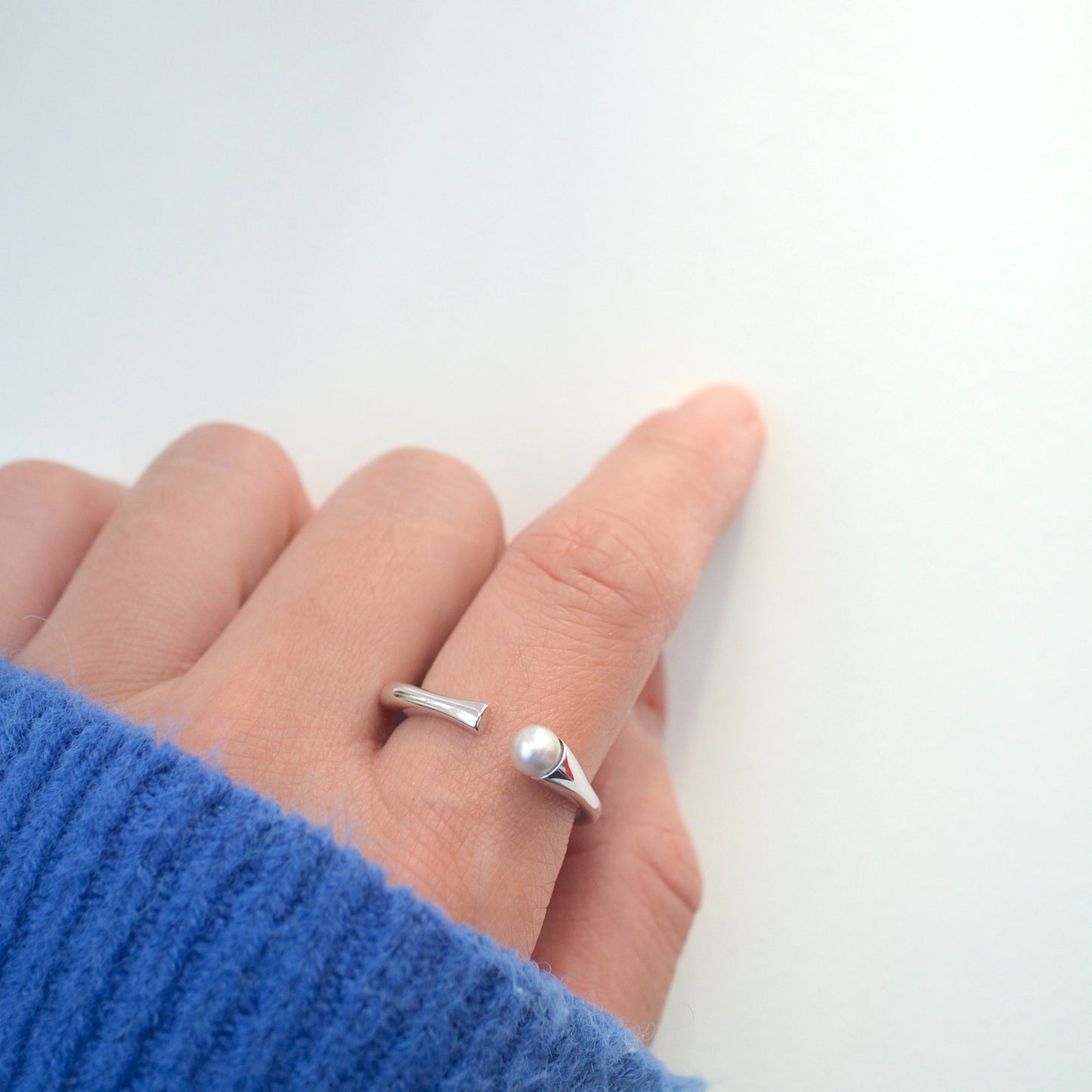 Casey-Adjustable Saltwater Pearl Ring