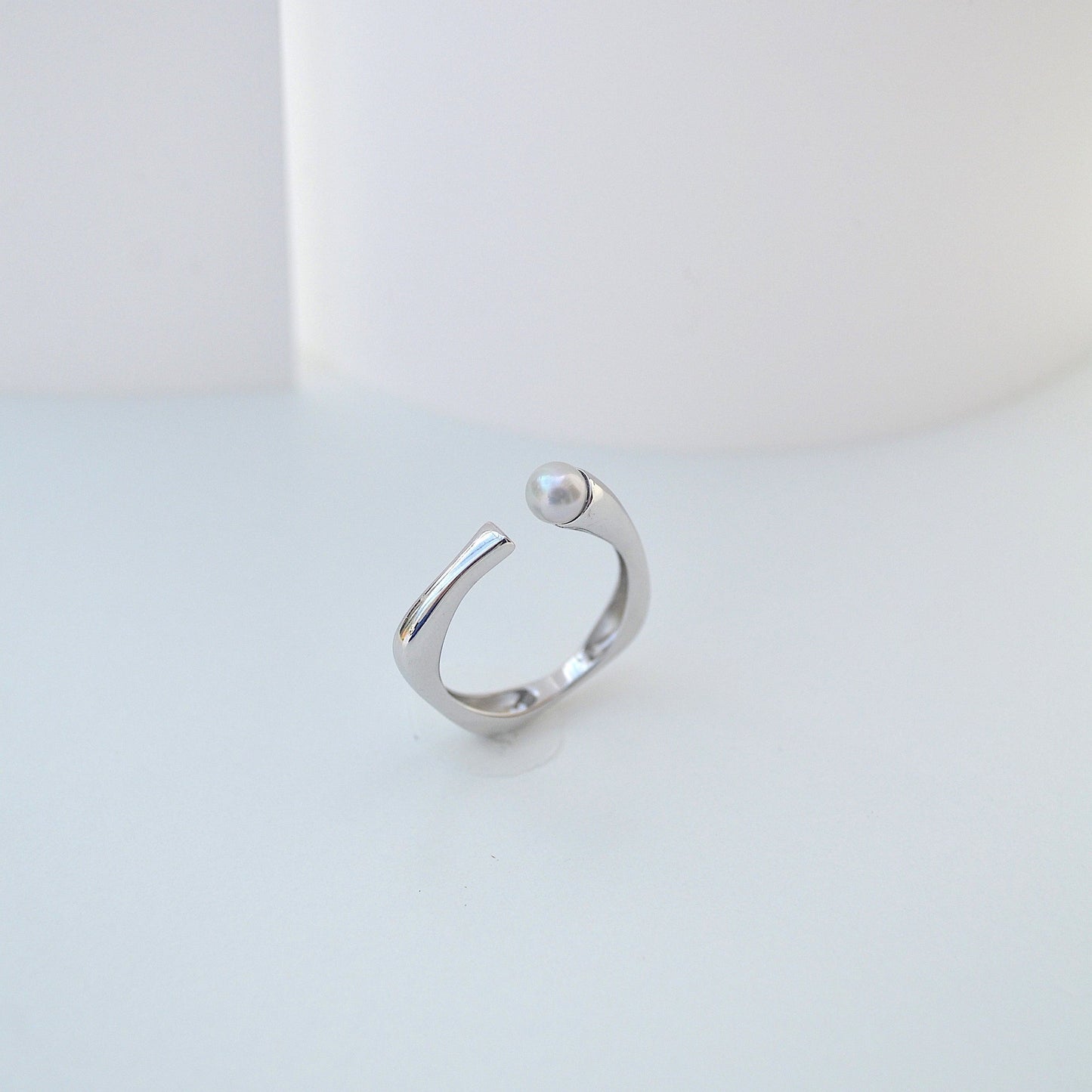 Casey-Adjustable Saltwater Pearl Ring