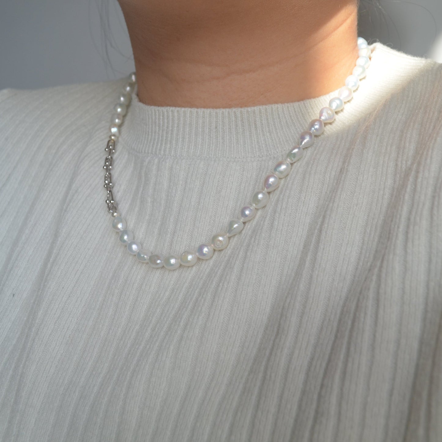 Joëlle Baroque Pearl Necklace