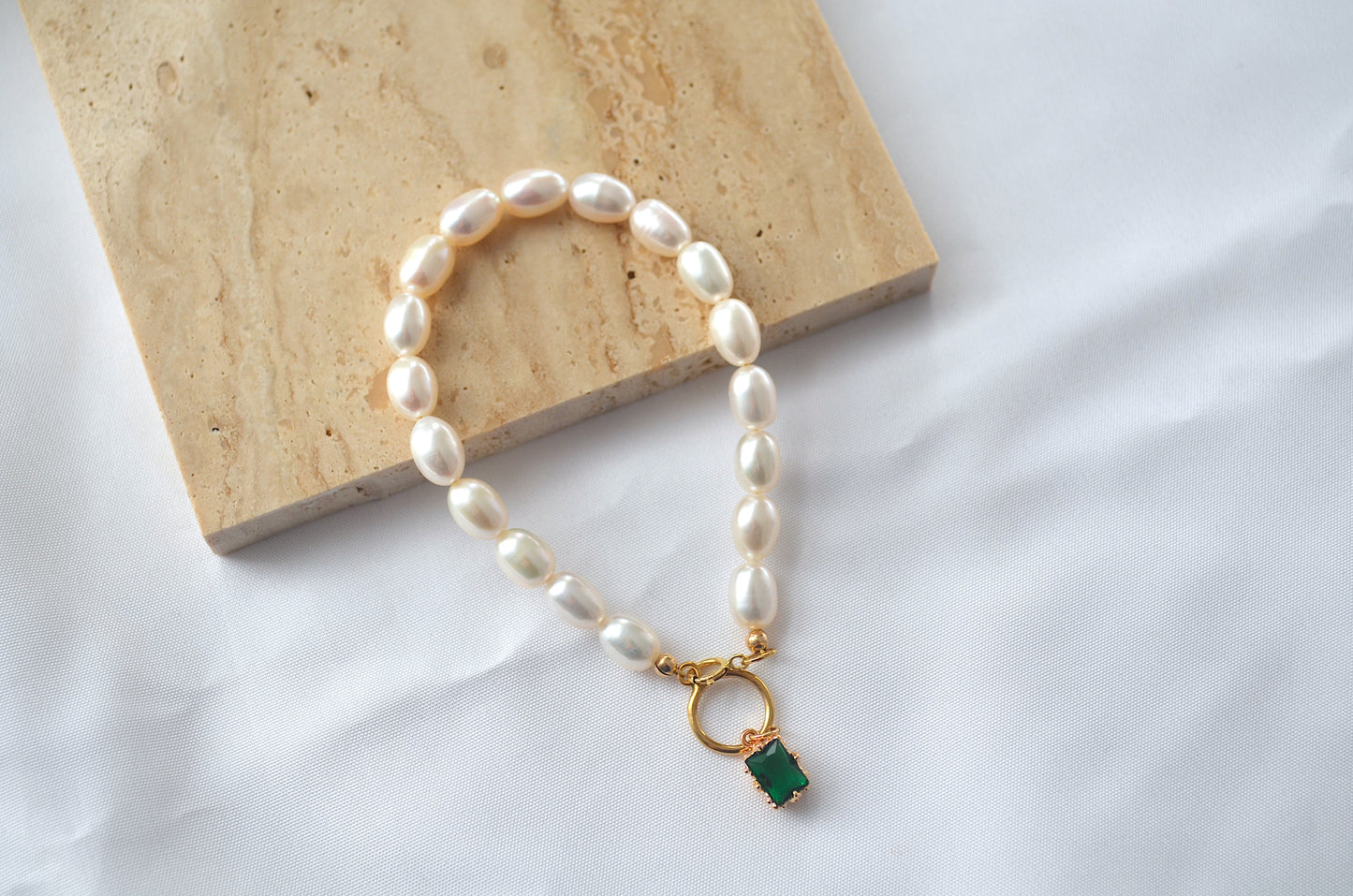 Olivia- Rice Pearl Bracelet with Zircon Emerald drop