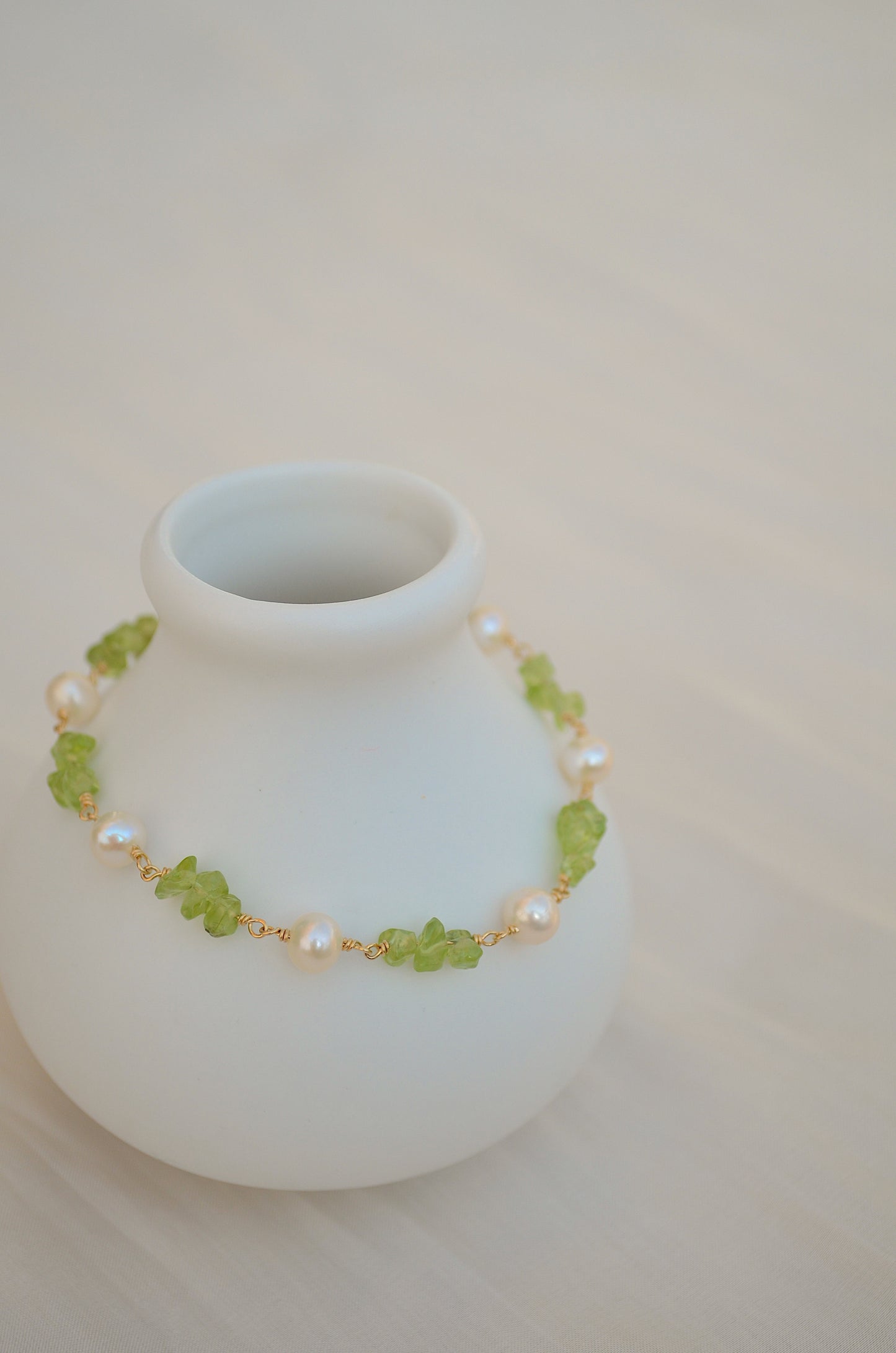 The Spring-Peridot and Pearl Beaded Bracelet