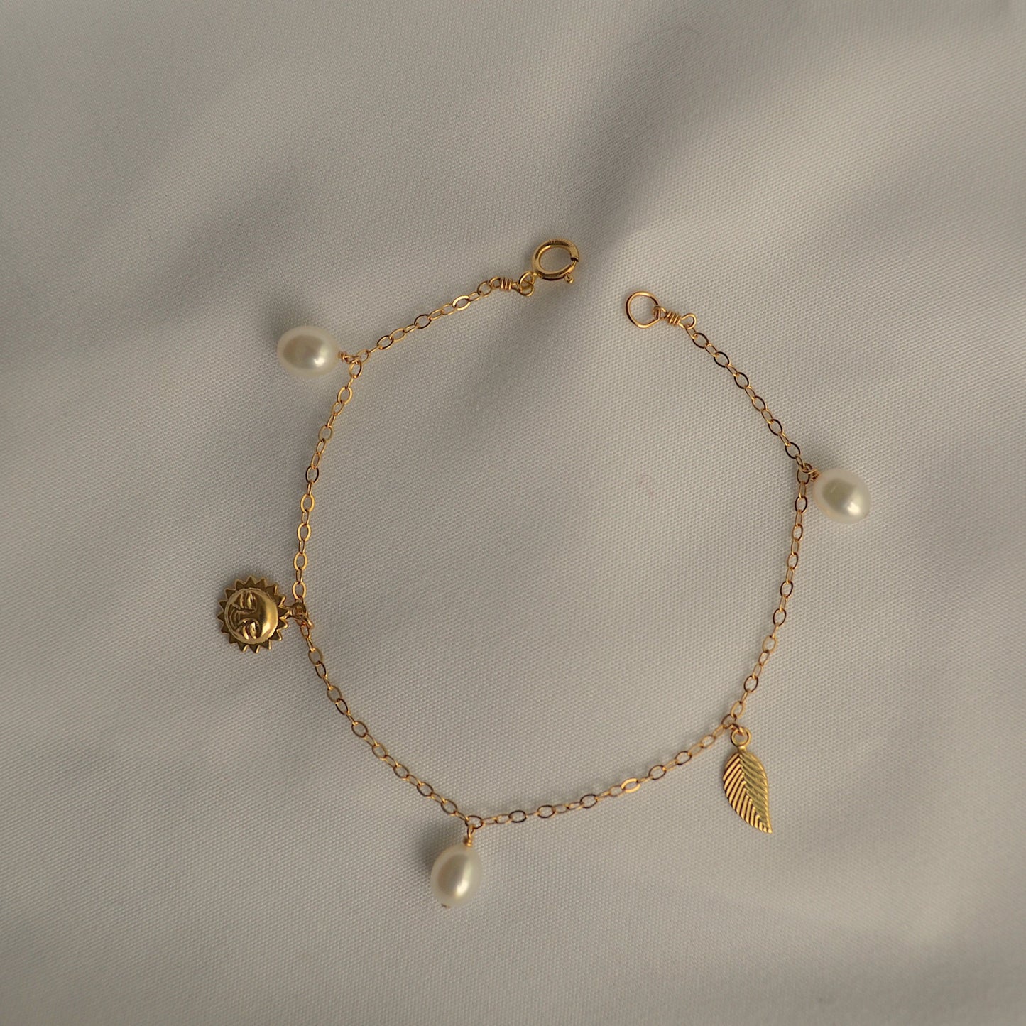 Anna Pendant Chain Bracelet